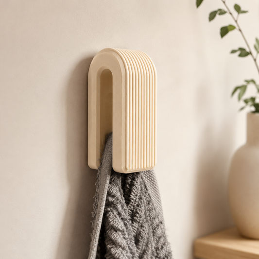 Gancho de Parede Minimalista Canelado – Suporte Decorativo para Toalha, Pano ou Acessórios
